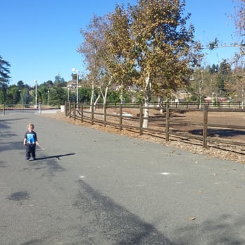 Central Park - One of the access roads that many people jogged on. - Parks Near Me - Santa Clarita, California