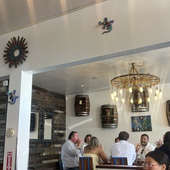 5 Tacos and Beers Berkeley - Inside - Tacos Near Me - Berkeley, California