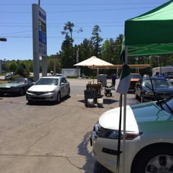 Skky's Car Wash & Detailing - The detailers here really love what they do!!!! The overall quality and result is above average, but definitely worth your $20.