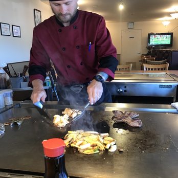Fuji Restaurant - Sushi Bars Near Me - Big Bear Lake, California