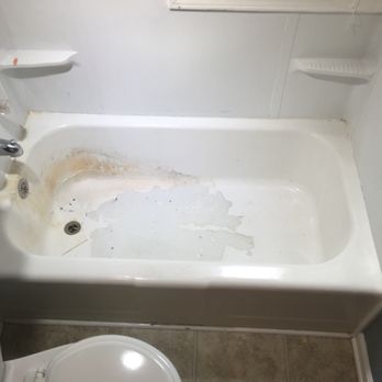 Mr Bathtub Indy - What happens to your bathtub after hiring company that doesn't refinish bathtubs correctly. - Refinishing Services Near Me - Whiteland, Indiana Mr Bathtub Indy - What happens to your bathtub after hiring company that doesn't refinish bathtubs correctly. - Refinishing Services Near Me - Whiteland, Indiana
