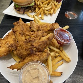 Journey Downtown - Chicken strips and burger - Coffee & Tea Near Me - Vacaville, California Journey Downtown - Chicken strips and burger - Coffee & Tea Near Me - Vacaville, California