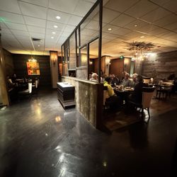 Bentleys Steakhouse - Semi empty restaurant.