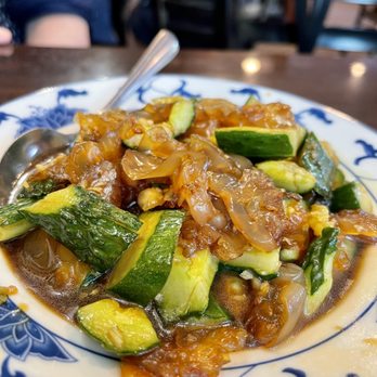 Schouse - Jelly Fish in Vinegar Sauce ($14) - Szechuan Near Me - Princeton, New Jersey