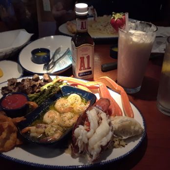 Red Lobster - Seafood Near Me - Burleson, Texas