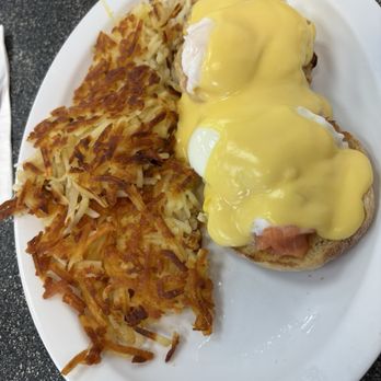Classic Diner - Smoked Salmon Benedict - Diners Near Me - Fremont, California Classic Diner - Smoked Salmon Benedict - Diners Near Me - Fremont, California