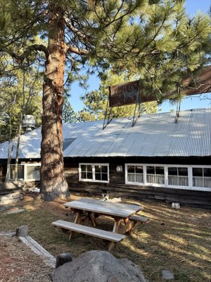 Cottonwood Restaurant & Bar by null
