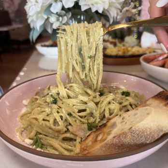 Enchant - Pesto pasta @waitfoodfirst - Asian Fusion Near Me - Los Angeles, California Enchant - Pesto pasta @waitfoodfirst - Asian Fusion Near Me - Los Angeles, California