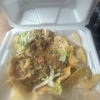 La Fiesta Grande - Fajita Taco Salad with Nachos - Mexican Near Me - Springfield, Illinois La Fiesta Grande - Fajita Taco Salad with Nachos - Mexican Near Me - Springfield, Illinois