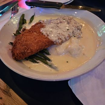 Connecticut Yankee - I can't say enough about the gravy - New American Near Me - San Francisco, California