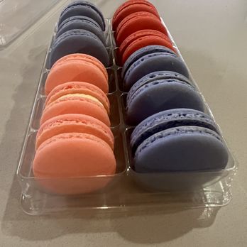 Petite Fleur Macarons - a variety of colors - Desserts Near Me Petite Fleur Macarons - a variety of colors - Desserts Near Me