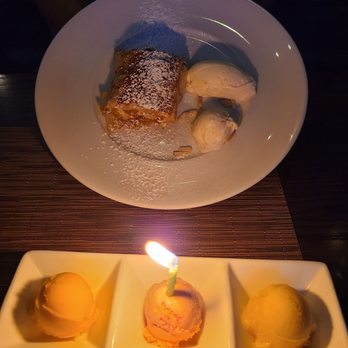 Naschmarkt - Campbell - Apfel strudel and complimentary sorbet trio - Austrian Near Me - Campbell, California