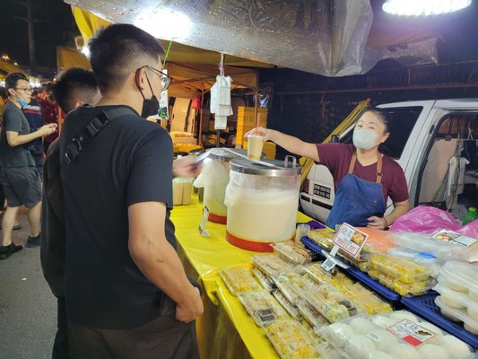Taman Connaught Night Market by null