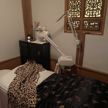 LING Spa - Union Square - Skin Care Near Me - New York, New York