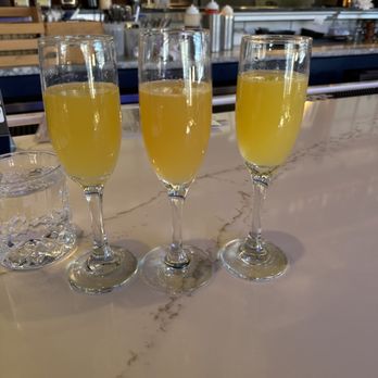 Parallel Wine and Whiskey Bar - Bourbon Flight Mimosas - Wine Bars Near Me - Ashburn, Virginia Parallel Wine and Whiskey Bar - Bourbon Flight Mimosas - Wine Bars Near Me - Ashburn, Virginia