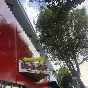 In-N-Out Burger - Planted outside at the Tourist Trap of San Francisco - Fast Food Near Me - San Francisco, California