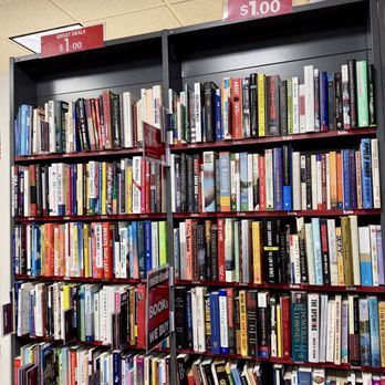Book Off - Used Bookstore Near Me - Honolulu, Hawaii