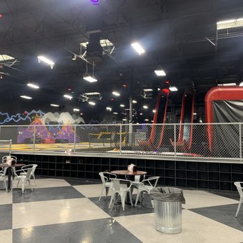 Sky Zone Trampoline Park - Arrived here at 10am on a Monday. They opened at 9am barely anyone here at this time. - Trampoline Parks Near Me - Las Vegas, Nevada