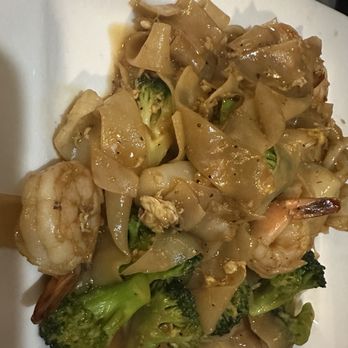 Jk Thai Garden and Sushi - Thai Near Me - Mount Dora, Florida