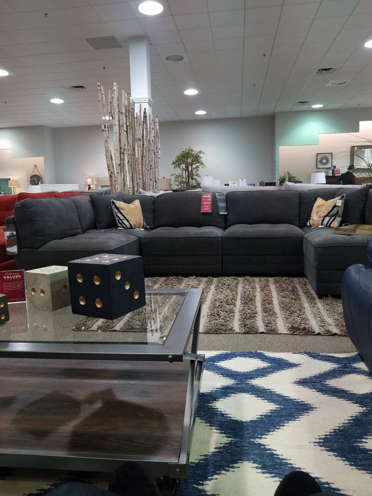 JENNIFER FURNITURE BAY PLAZA Updated September 2024 352 Baychester