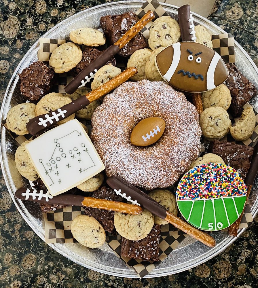 PULLED FORK BBQ 34 Photos & 65 Reviews Barbeque 38 E Mill Rd