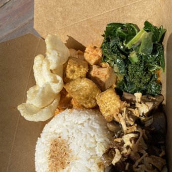 Rasa Rasa - Mushroom Rendang Rice Platter (VEGAN) - Food Trucks Near Me - San Francisco, California Rasa Rasa - Mushroom Rendang Rice Platter (VEGAN) - Food Trucks Near Me - San Francisco, California