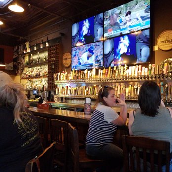Barrelhouse 101 - Bar, many taps! - American Near Me - Ventura, California