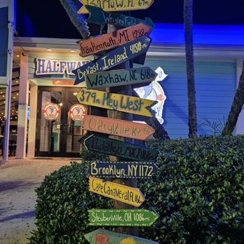 Anna Maria Oyster Bar - Seafood Near Me - Bradenton, Florida