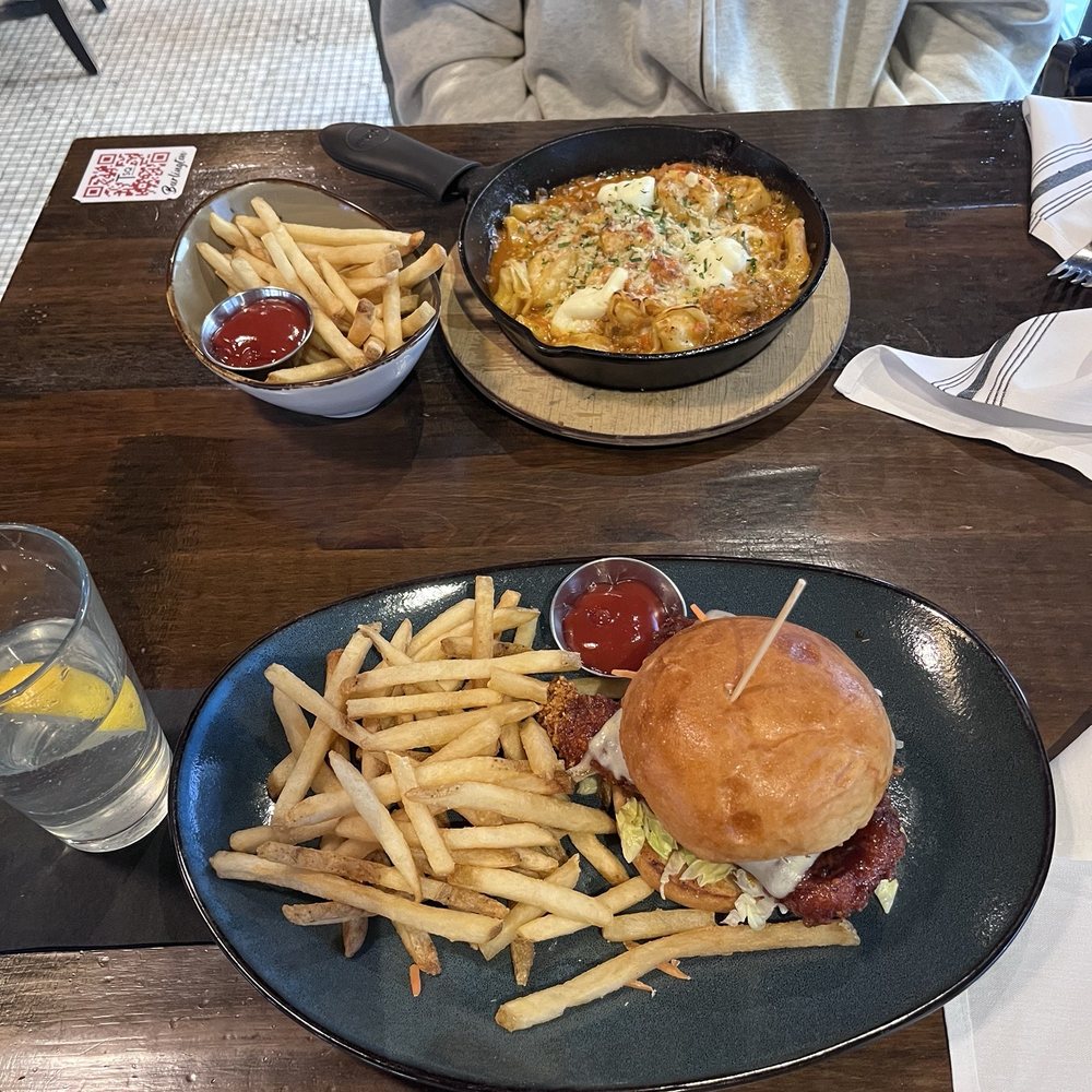 Tavern in the Square - Nashville Hot Fried Chicken & Bolognese Pasta, Fries - Sports Bars Near Me - Burlington, Massachusetts Tavern in the Square - Nashville Hot Fried Chicken & Bolognese Pasta, Fries - Sports Bars Near Me - Burlington, Massachusetts