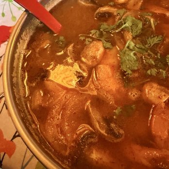 Zaab E Lee - Tom Yum - Thai Near Me - Chicago, Illinois
