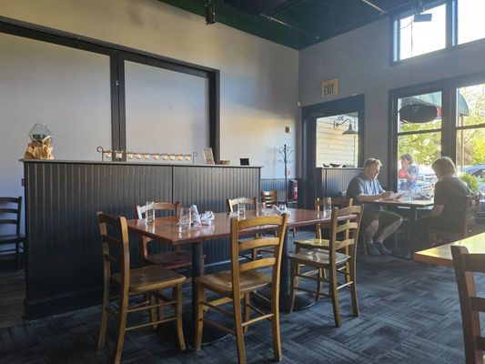 Fins Bistro by null