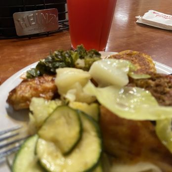 Golden Corral Buffet & Grill - Buffets Near Me - Bellflower, California Golden Corral Buffet & Grill - Buffets Near Me - Bellflower, California