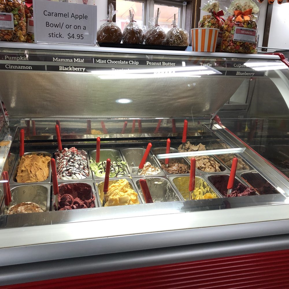 Nashville Fudge Kitchen - Chocolatiers & Shops Near Me - Nashville, Indiana Nashville Fudge Kitchen - Chocolatiers & Shops Near Me - Nashville, Indiana