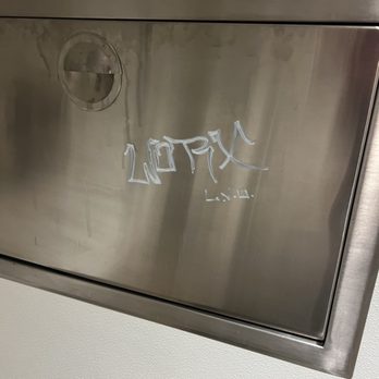 Nekter Juice Bar - Graffiti on the baby changing table - Juice Bars & Smoothies Near Me - Pasadena, California