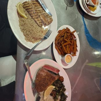 Simply Fish Seafood - Mahi Mahi with brown rice and sweet potato fries, Ahi tuna with white rice and brussel sprouts - Fish & Chips Near Me - Costa Mesa, California
