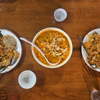 Moo Dang - Pad Thai, curry, and fried rice - Thai Near Me - Reno, Nevada