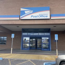 United States Post Office - Front entrance