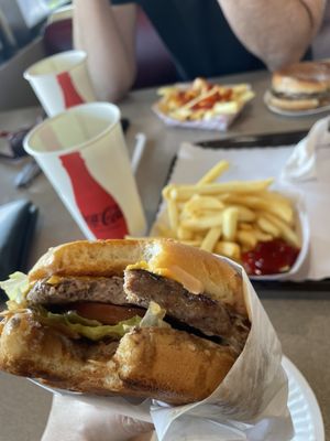 Gold Star Hamburger by null