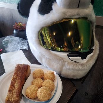 Kedai Indonesian Cafe - Sesame balls and honeycomb cake - Coffee & Tea Near Me - Upland, California