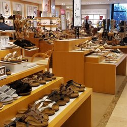Dillard's