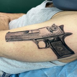 Corr Tats - Black and grey realistic desert eagle.