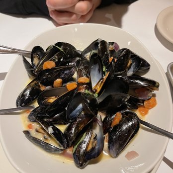 Bonefish Grill - Mussels Josephine - Seafood Near Me - Kissimmee, Florida Bonefish Grill - Mussels Josephine - Seafood Near Me - Kissimmee, Florida