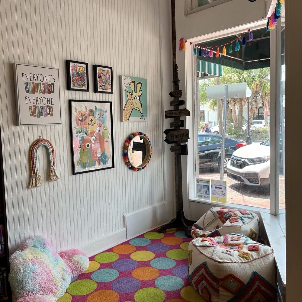 Cute reading nook as you walk in. Cute reading nook as you walk in.