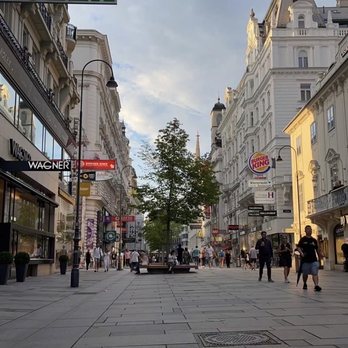 L. Heiner - Coffee & Tea Near Me - Vienna, 9