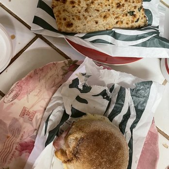 Starbucks - Coffee & Tea Near Me - Fresno, California