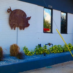 Daplin Landscapes - Enhancing one of Orlando's most treasured eateries.