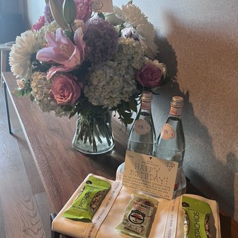 Little Green House Florist - Florists Near Me - Big Bear Lake, California
