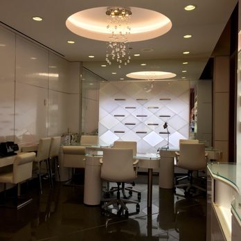Walgreens - Get your nails done here - Drugstores Near Me - Chicago, Illinois Walgreens - Get your nails done here - Drugstores Near Me - Chicago, Illinois