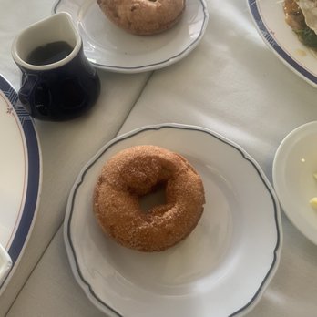 Pelican Cafe - Complimentary fresh cinnamon and sugar donuts - American Near Me - Lake Park, Florida Pelican Cafe - Complimentary fresh cinnamon and sugar donuts - American Near Me - Lake Park, Florida