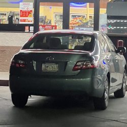 Circle K - Employees park wherever they want as you can see